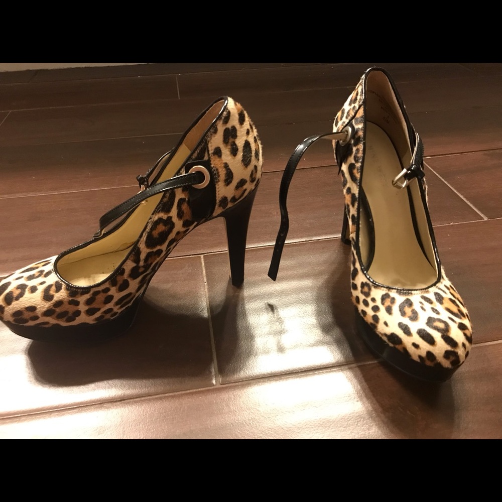 Nine West Cheetah Heels Size 5.5